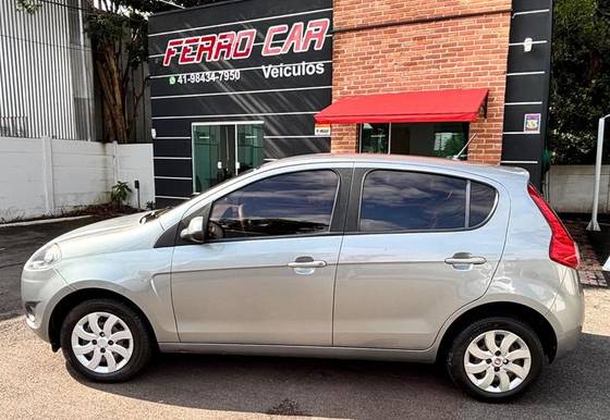 FIAT PALIO 1.0 MPI ATTRACTIVE 8V FLEX 4P MANUAL FIAT PALIO 1.0 MPI ATTRACTIVE 8V FLEX 4P MANUAL